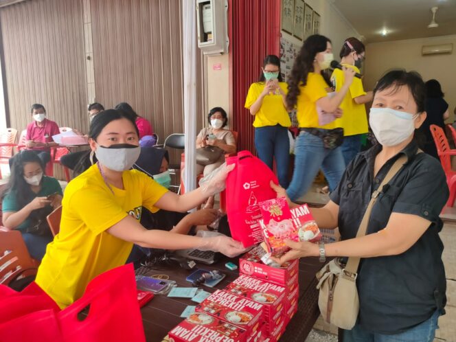
 Yayasan Etika Moral Indonesia Gelar Donor Darah Di Muara Karang, Jakarta Utara
