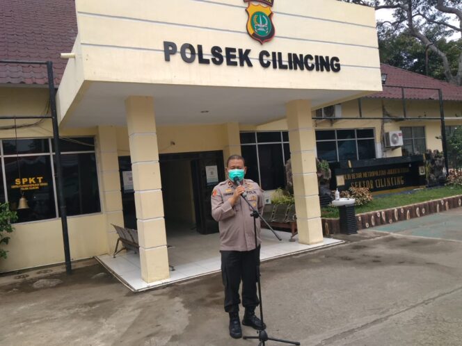 
 Polsek Cilincing Gelar Kegiatan Santunan Dan Berdoa Bersama Supaya Wilayah Aman Dan Kondusif