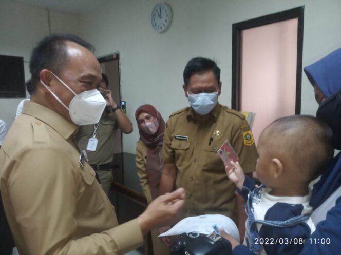 
 Kementerian Dinas Kependudukan dan Catatan Sipil Sidak Ke Disdukcapil Kabupaten Bogor