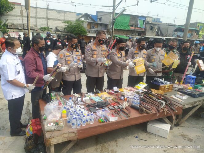 
 Penggerebekan Narkoba di Kampung Bahari Tanjung Priok Jakarta Utara