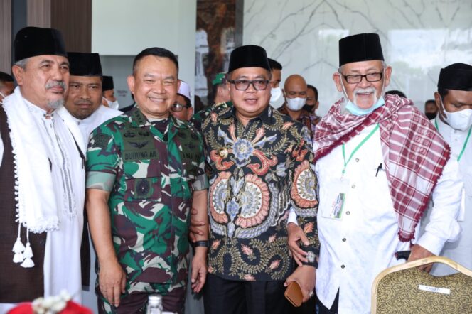 
 Kasad Tatap Muka Dengan Ulama Kharismatik dan Komponen Bangsa Lainnya di Aceh