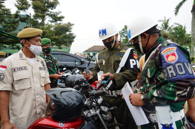 
 Korem 071/Wijayakusuma Gelar Pengecekan Administrasi kendaraan Prajurit