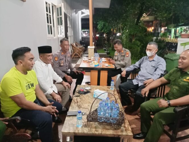 
 Kunjungan Kapolsek Cengkareng, Bersama Tokoh Masyarakat RW 02 Cengkareng Timur, Jakbar