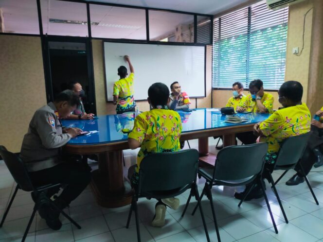 
 4 Pilar Cengkareng Rapat Koordinasi Bahas Pencapaian Vaksinasi Booster