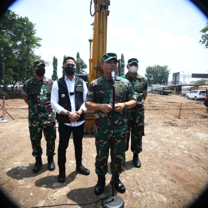 
 Kasad Letakkan Batu Pertama Pembangunan Little Madinah