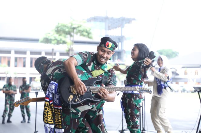 
 Musisi Ternama Tanah Air Juri Lomba Parade Band TNI AD