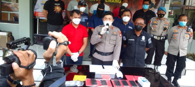 
 Polsek Pademangan Berhasil Menangkap Spesialis Pencurian Handphone