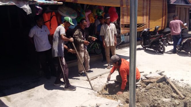 
 Aksi Gotong royong Dalam Menyambut Bulan Suci Ramadhan Dikelurahan Pulau Tello, Nisel