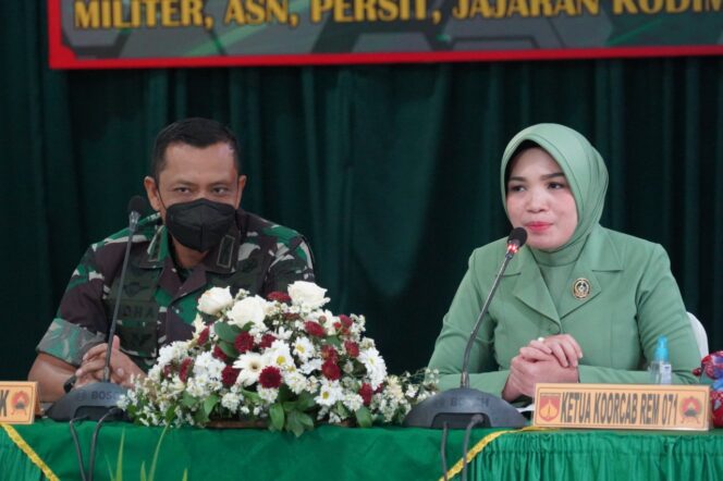
 Ny. Tania Yudha Airlangga : Jaga Nama Baik Suami dan Tetaplah Menjadi Pendamping yang Tangguh