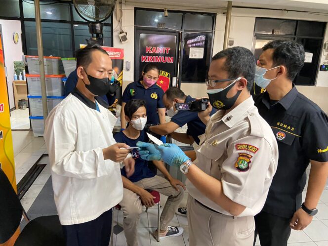 
 Polres Metro Jakarta Barat Mengamankan 206 Orang yang Diduga Akan Melakukan Aksi Unjuk Rasa di DPR