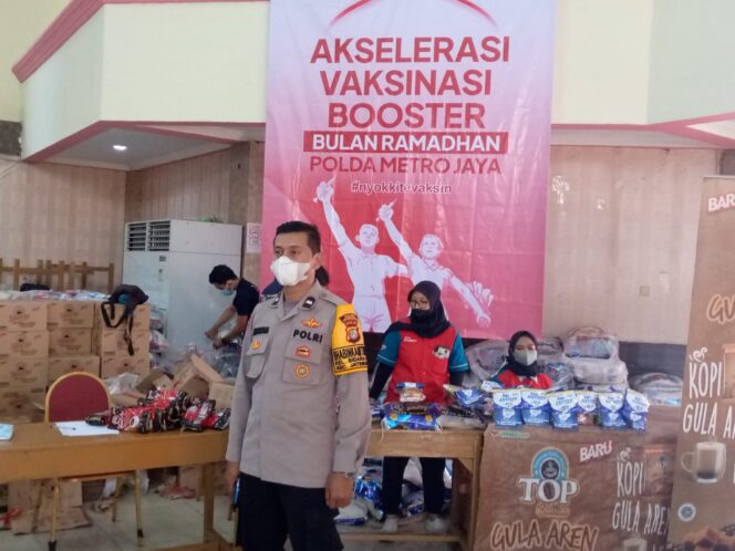 
 Gelar Akselerasi Vaksinasi Booster, Kapolsek Jatinegara Apresiasi Antusias Warga