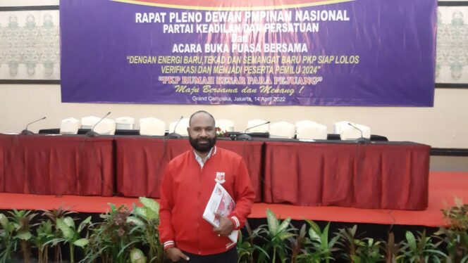 
 Rapat Pleno Dewan Pimpinan Nasional Partai Keadilan Dan Persatuan Target Papua Dan Papua Barat Pasti Tercapai