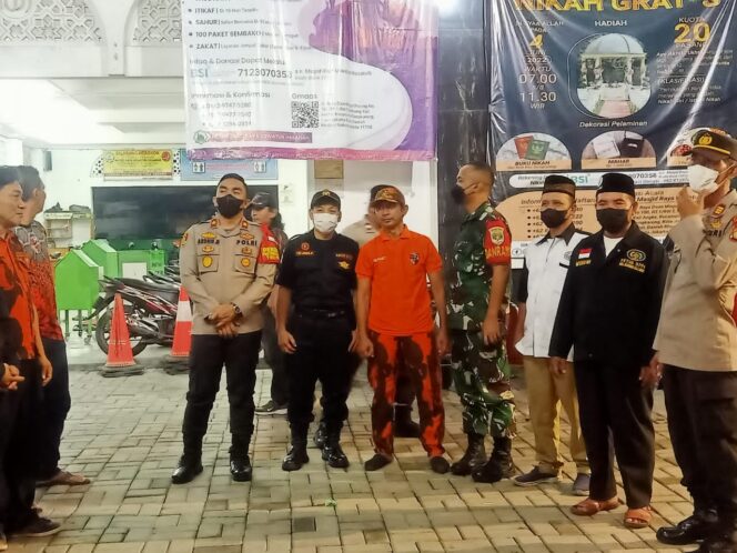 
 Cegah Tawuran, Balap Liar dan Jaga Kamtibmas,Koramil04/CK dan Polsek Cengkareng Laksanakan Patroli Gabungan