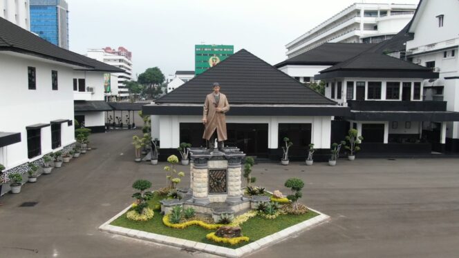 
 Kadispenad : Larangan Keras Bagi Prajurit & Satuan TNI AD Untuk Meminta Bantuan