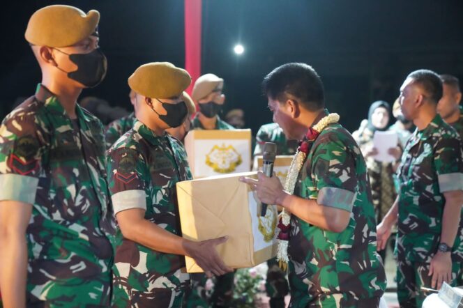 
 Danpussenarhanud Kunjungi Resimen Arhanud 1/F dan Batalyon Arhanud 10/ABC