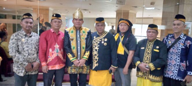 
 Sultan Paser Aji Muhammad Jarnawis mengiginkan Miniatur Kesultanan Nusantara Dibangun di IKN
