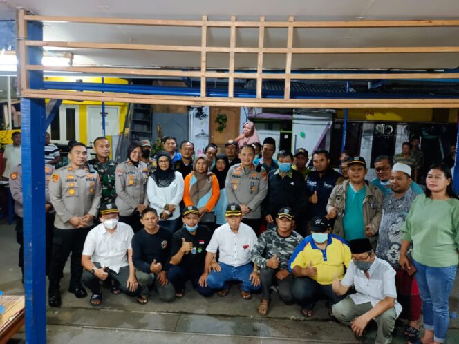 
 Danramil04 Cengkareng Hadiri giat Kunjungan Kapolres Metro Jakarta Barat di Kapuk
