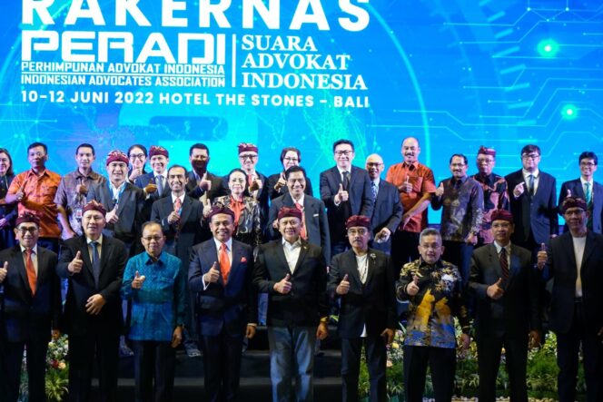 
 Di Rakernas PERADI, Waketum Partai Golkar Bamsoet Dorong Optimalisasi Pemanfaatan Teknologi di Bidang Hukum