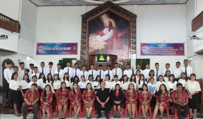 
 SMP Kristen Tateli Menamatkan 56 Siswa -Siswi Tahun Pelajaran 2021-2022