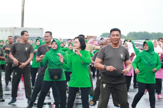 
 Mens Sana In Corpore Sano di Lahan Pertanian Terpadu Korem 051/Wkt, Taman Pancasila