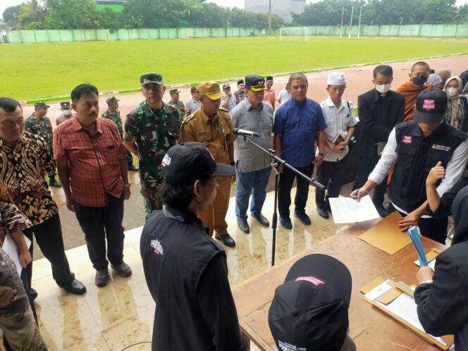 
 Danramil 04 Cengkareng Hadiri Apel Siaga dan Pelantikan Pantarlih Kecamatan Cengkareng