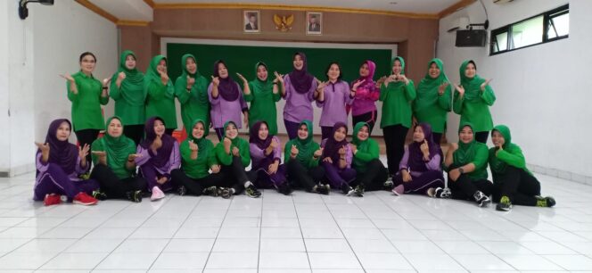 
 Jaga Silaturahmi, Persit Kartika Chandra Kirana Cabang XIX Kodim 0505 Olahraga Bersama IKKT Subgar 05