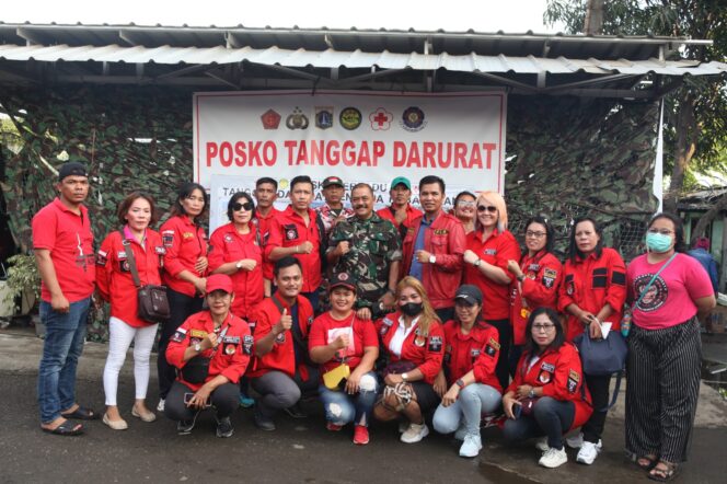 
 Pemuda Batak Bersatu Jakarta Barat dan Utara Beri Bantuan untuk Korban Kebakaran Plumpang