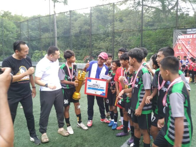 
 Turnamen Sepakbola Antar SMP Bentuk Kepedulian JSA dan Mustika Terhadap Generasi Muda