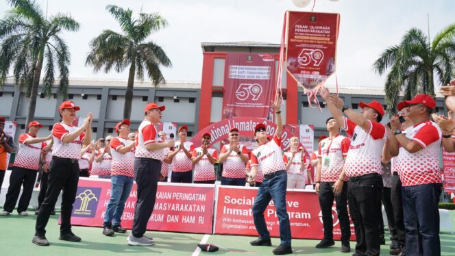 
 Puluhan Duta Besar dan Menkumham bertanding olahraga bersama Narapidana, Rangkaian Peringatan Hari Bakti Pemasyarakatan Ke-59