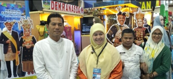 
 Sumbar Pamer Tenun Songket Di Inacraft 2023