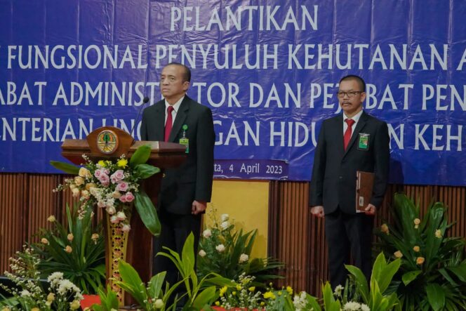 
 KLHK Lantik 221 Pejabat Struktural