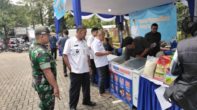 
 Babinsa04/CK Hadiri Bazar Ramadhan 2023 di GOR Cengkareng, Jakbar