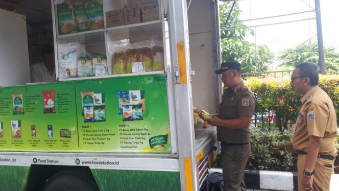 
 Pasar Murah di Kelurahan Kembangan Utara Tidak Diminati Warga