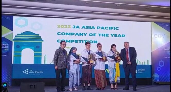 
 Sievasco Student Company SMA Negeri 81 Jakarta First Place Winner Asia Pacific Company of the Year (AP COY) Competition 2023