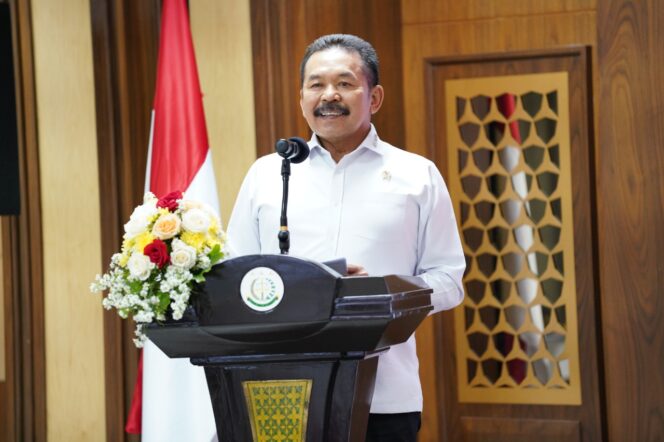 
 Jaksa Agung Tegasan Soal Pentingnya Berbagi Kebaikan di Ruang Publik