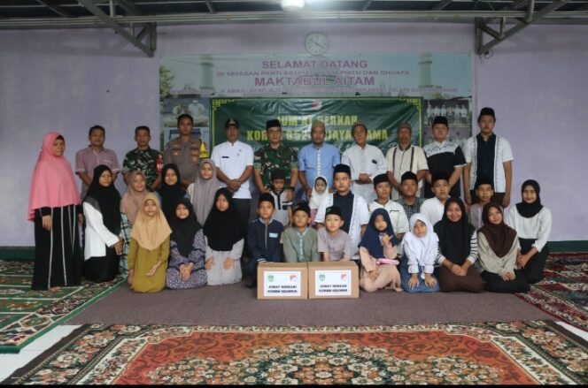 
 Jumat Berkah Rutin Korem 052/Wkr, Kunjungi Yayasan Yatim Piatu dan Dhuafa Maktabul Aitam