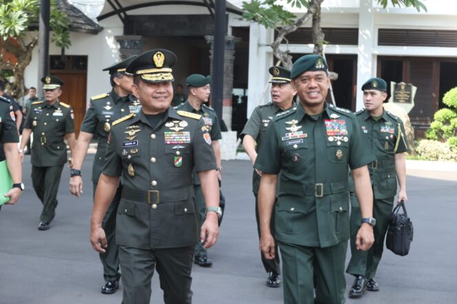 
 Kasad Terima Kunjungan Kehormatan Komandan Jenderal Angkatan Darat Philipina