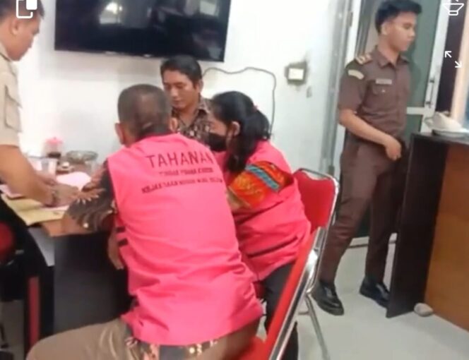 
 KACABJARI Tello Resmi Menahan Kades DAN Bendahara Desa Tanomokinu Hibala