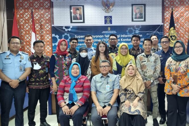 
 Hari Kedua Supervisi Layanan TI dan Traning of Trainer pada Kanwil Kemenkumham Sumut, Secure Computer User Jadi Fokus Pembahasan