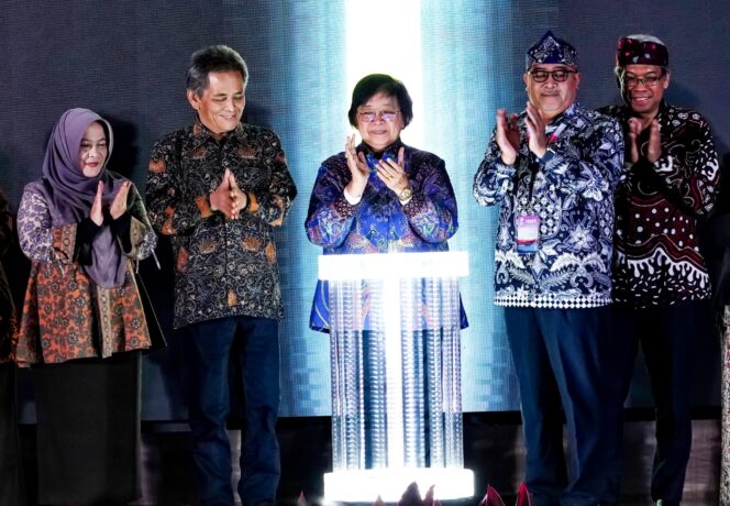 
 ASOEN-34: Momentum Negara ASEAN Bahu Membahu Perjuangkan Lingkungan Bersih dan Hijau Bagi ASEAN dan Dunia