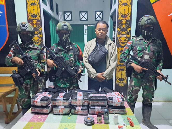 
 Luar Biasa, Satgas Pamtas RI-Mly Yonarmed 16/ TK Menggagalkan Penyelundupan Narkoba Jenis Shabu Seberat 10 Kg