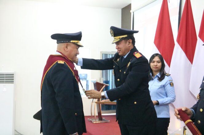 
 Kakanwil Kemenkumham Sumut Lepas 25 Orang Anggota pada Prosesi Wisuda Purnabakti Pengayoman