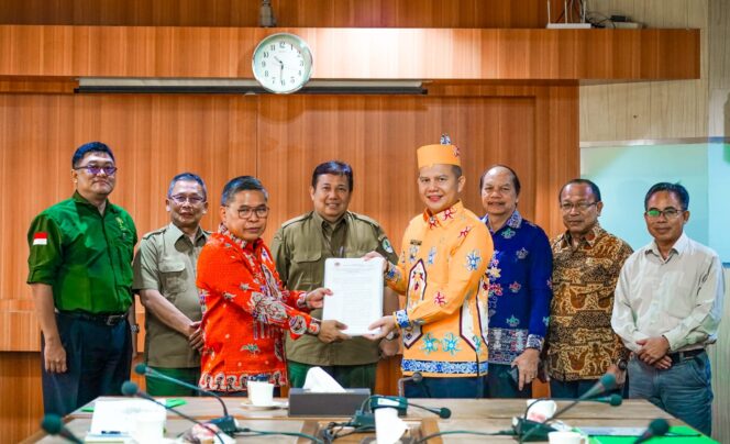 
 KLHK Tetapkan 15 Hutan Adat di Kabupaten Gunung Mas Kalteng