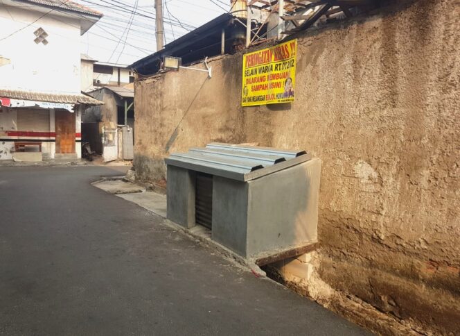 
 Warga Cengkareng Barat Protes Pembuatan Tempat Sampah Tanpa Sosialisasi