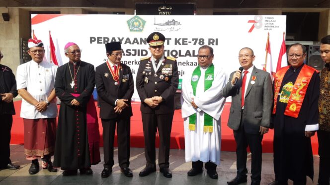 
 Masjid Istiqlal Gelar Upacara HUT KE-78 RI lintas Agama