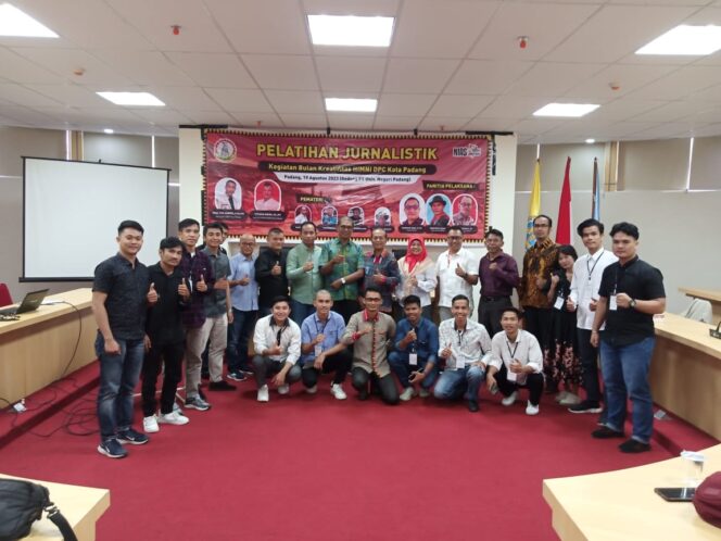 
 DPC HIMNI Padang Sumbar Menyelenggarakan Seminar Pelatihan Jurnalistik