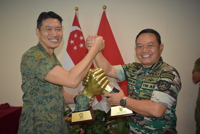 
 Kasad dan Chief of Army SAF Tutup Safkar Indopura ke-35 Tahun 2023