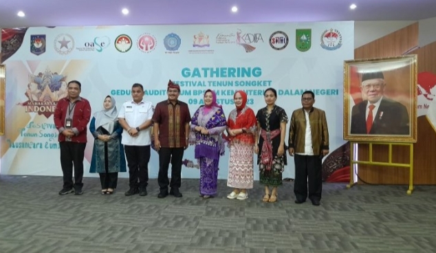 
 Yuk Saksikan Festival Songket Nusantara & UMKM Expo 2023