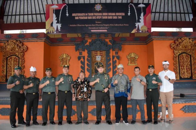
 Kunjungi PHDI Maluku, Pangdam Pattimura Minta Rawat Keberagaman