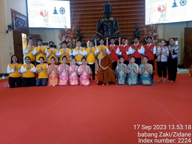 
 Perayaan HUT ke 55 Bhikkhu Khanit Sannano Mahathera dan Bhikkhu Phra Mitngam Mahathera